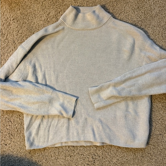 Lululemon Cropped turtleneck sweater - Picture 1 of 9
